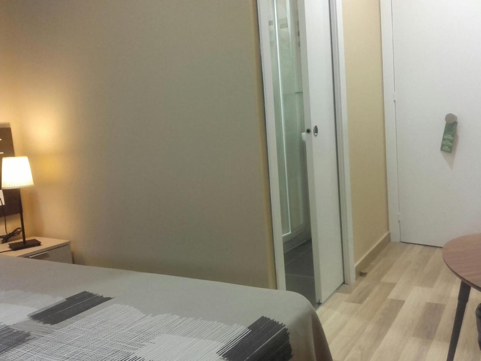 Pension Avenida Vilafranca del Penedès Cameră foto
